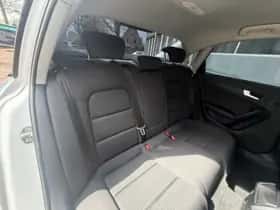 Audi A4 (2014) thumbnail 50