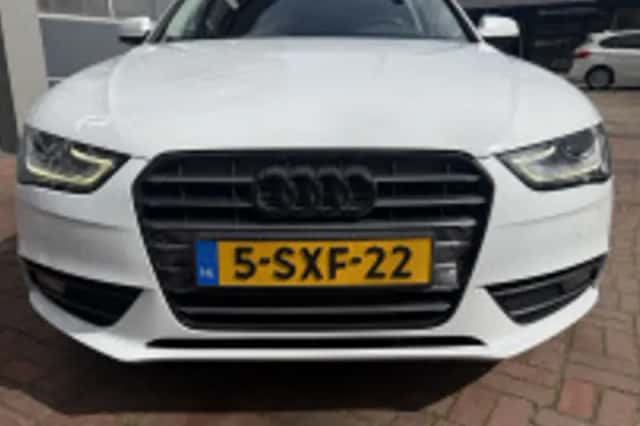 Audi A4 (2014) thumbnail 6