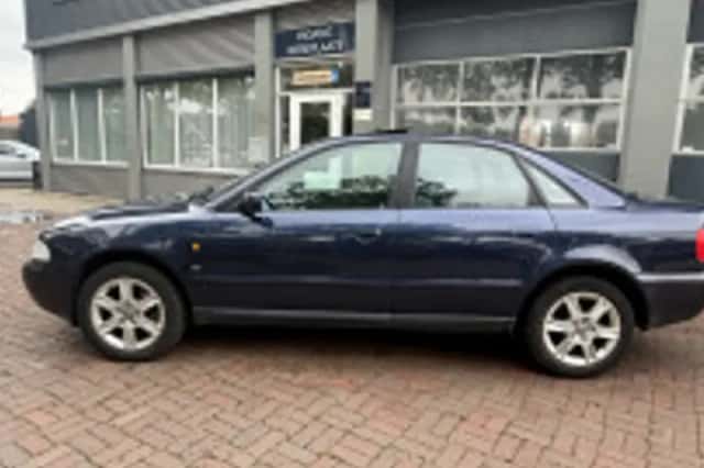 Audi A4 (1997) thumbnail 4