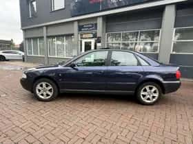 Audi A4 (1997) thumbnail 58