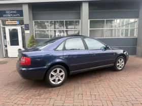Audi A4 (1997) thumbnail 9