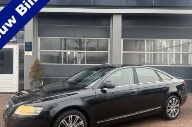 Audi A6 (2011) thumbnail 1