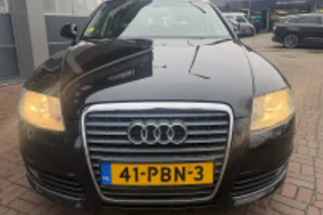 Audi A6 (2011) thumbnail 4
