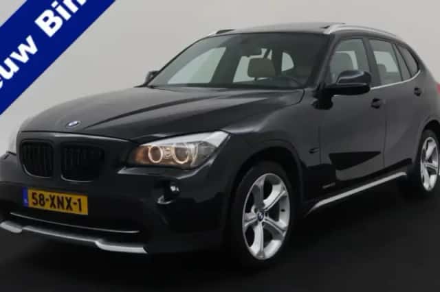 BMW X1 (2012) thumbnail 1