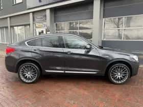 BMW X4 (2015) thumbnail 13