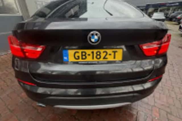 BMW X4 (2015) thumbnail 4