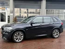 BMW X5 (2013) thumbnail 102