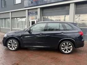 BMW X5 (2013) thumbnail 10