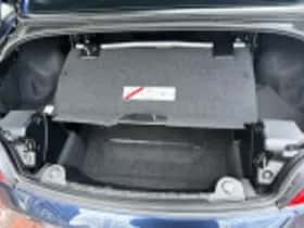 BMW Z4 (2009) thumbnail 131