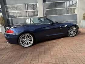 BMW Z4 (2009) thumbnail 3