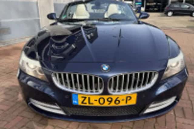 BMW Z4 (2009) thumbnail 6