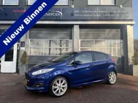 Ford Fiesta (2014) thumbnail 2