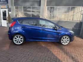 Ford Fiesta (2014) thumbnail 5