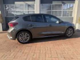 Ford Focus (2022) thumbnail 73