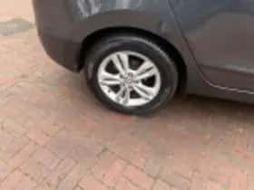 Hyundai ix35 (2011) thumbnail 103
