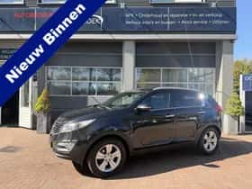 Kia Sportage (2012) thumbnail 2