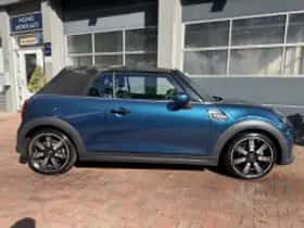 MINI Cabrio (2021) thumbnail 5