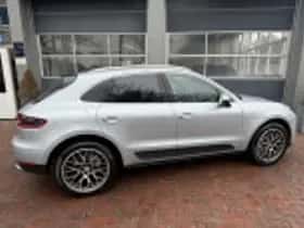 Porsche Macan (2017) thumbnail 108