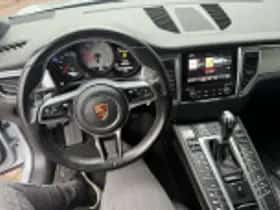 Porsche Macan (2017) thumbnail 113