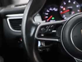 Porsche Macan (2017) thumbnail 149