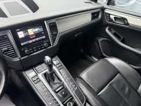 Porsche Macan (2017) thumbnail 17