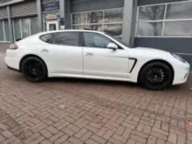 Porsche Panamera (2015) thumbnail 6