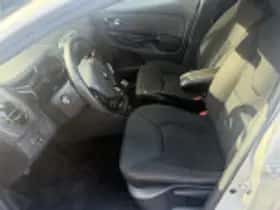 Renault Clio (2013) thumbnail 146