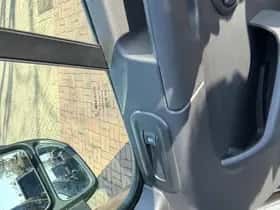 Renault Master (2023) thumbnail 95