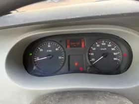 Renault Master (2007) thumbnail 21