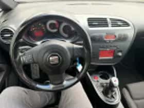 SEAT Leon (2007) thumbnail 132