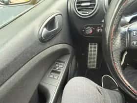 SEAT Leon (2007) thumbnail 82
