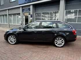 Škoda Octavia (2014) thumbnail 4