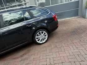 Škoda Octavia (2014) thumbnail 45