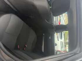 Suzuki Vitara (2025) thumbnail 73