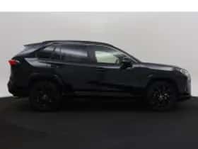 Toyota RAV4 (2021) thumbnail 5