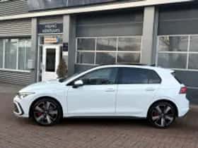 Volkswagen Golf (2021) thumbnail 4