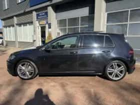 Volkswagen Golf (2018) thumbnail 4
