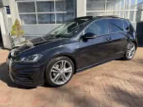 Volkswagen Golf (2018) thumbnail 85