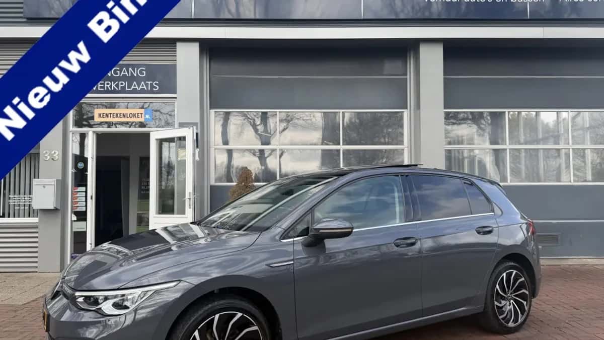 Volkswagen Golf (2020) — foto 1