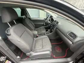 Volkswagen Golf (2009) thumbnail 45