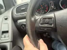 Volkswagen Golf (2009) thumbnail 80