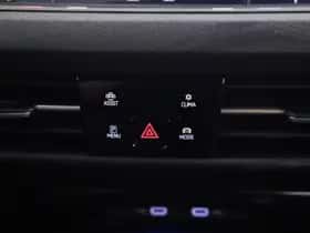 Volkswagen Golf (2023) thumbnail 46