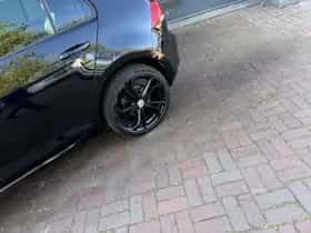 Volkswagen Golf (2015) thumbnail 18