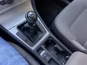 Volkswagen Golf (2015) thumbnail 41