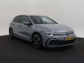 Volkswagen Golf (2022) thumbnail 5