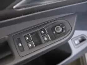 Volkswagen Golf (2022) thumbnail 53