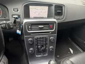 Volvo V60 (2012) thumbnail 18