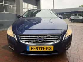Volvo V60 (2012) thumbnail 10