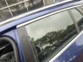 Volvo V60 (2012) thumbnail 98