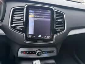 Volvo XC90 (2016) thumbnail 20